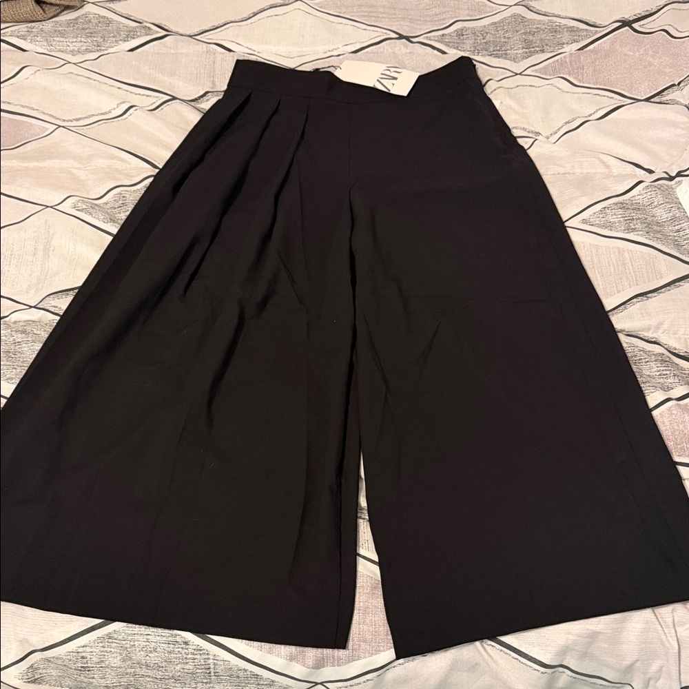 Zara Black Cropped Wide-Leg Pants